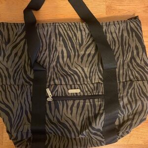 Never used baggallini woman nylon tote-bag